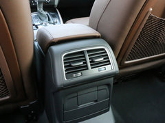 奥迪Q5 2015款 40 TFSI 舒适型 5座