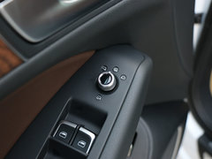 奥迪Q5 2015款 40 TFSI 舒适型 5座
