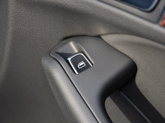 2015款 40 TFSI 舒適型 5座