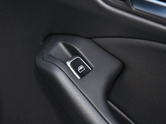 2015款 40 TFSI 舒適型 5座