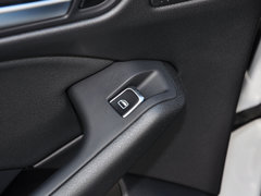 2015款 40 TFSI 舒適型 5座