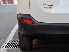 2015款 2.0L CVT 两驱都市版 5座