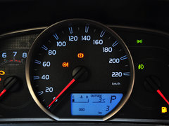 2015款 2.0L CVT 两驱都市版 5座