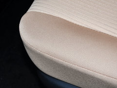 2015款 2.0L CVT 两驱都市版 5座