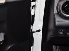2015款 2.0L CVT 四驱风尚版 5座