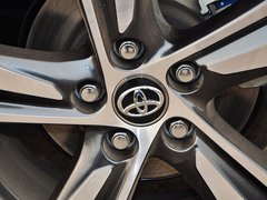 RAV4荣放 2015款 2.0L CVT 四驱新锐版 5座