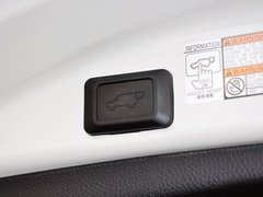 2015款 2.5L 自动 四驱尊贵版 5座