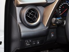 2015款 2.5L 自动 四驱尊贵版 5座