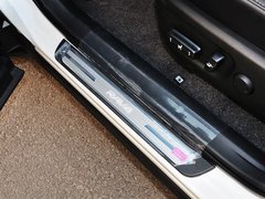 2015款 2.5L 自动 四驱尊贵版 5座