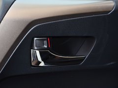 2015款 2.5L 自动 四驱尊贵版 5座