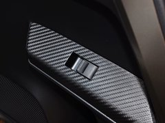 2015款 2.5L 自动 四驱尊贵版 5座