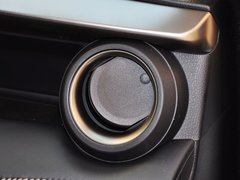 2015款 2.5L 自动 四驱尊贵版 5座