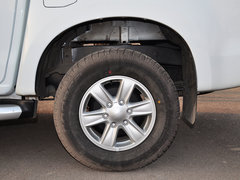 2015款 2.5T 自动 四驱超豪华型4JK1