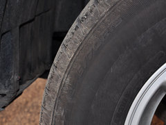 2015款 2.5T 自动 四驱超豪华型4JK1