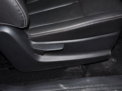 2015款 2.5T 自动 四驱超豪华型4JK1