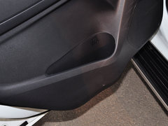 2015款 2.5T 自动 四驱超豪华型4JK1