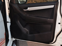 2015款 2.5T 自动 四驱超豪华型4JK1
