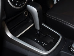 2015款 2.5T 自动 四驱超豪华型4JK1