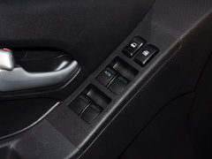 2015款 2.5T 自动 四驱超豪华型4JK1
