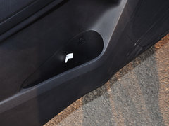 2015款 2.5T 手动 两驱豪华型4JK1