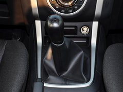 2015款 2.5T 手动 两驱豪华型4JK1