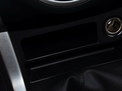 2015款 2.5T 手动 两驱豪华型4JK1