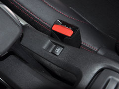 2015款 1.6L 手动 先锋型 5座