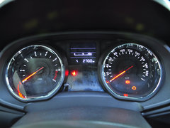 2015款 1.6L 手动 先锋型 5座
