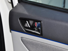 2015款 EV200 轻享版