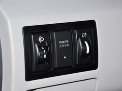 2015款 EV200 轻享版