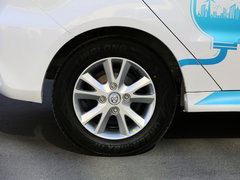 2015款 EV200 轻秀版