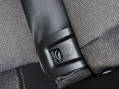 2015款 都市SUV 1.6T 自动 型动派