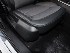 2015款 都市SUV 1.6T 自动 型动派