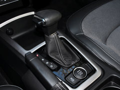 2015款 都市SUV 1.6T 自动 型动派