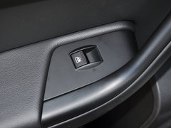 2015款 都市SUV 1.6T 自动 型动派