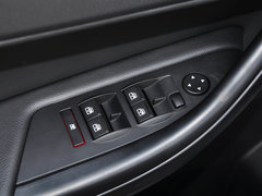 2015款 都市SUV 1.6T 自动 型动派