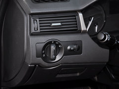 2015款 都市SUV 1.6T 自动 型动派