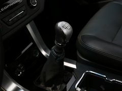 2015款 2.0T 手动 两驱版 7座