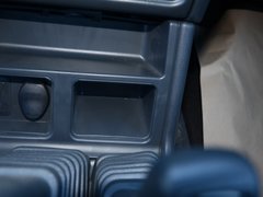 2015款 2.4L 手动四驱卓越型