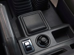 2015款 2.4L 手动四驱卓越型