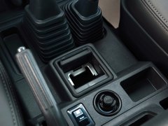 2015款 2.4L 手动四驱卓越型