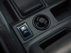 2015款 2.4L 手动四驱卓越型