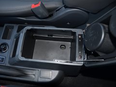 2015款 2.4L 手动四驱卓越型