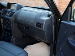 2015款 2.4L 手动四驱卓越型