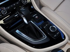 2015款 218i 运动设计套装