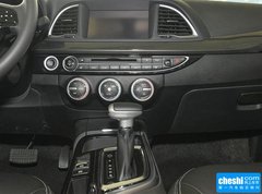 2015款 1.8T 自动 豪华智慧版