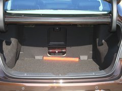 2015款 1.8T 自动 尊贵版