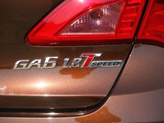 2015款 1.8T 自动 尊贵版