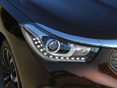 2015款 1.8T 自动 尊贵版