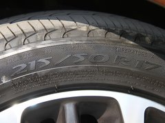 2015款 1.8T 自动 尊贵版